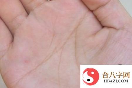 女人右手断掌寿命长吗 断掌女人的命运详解